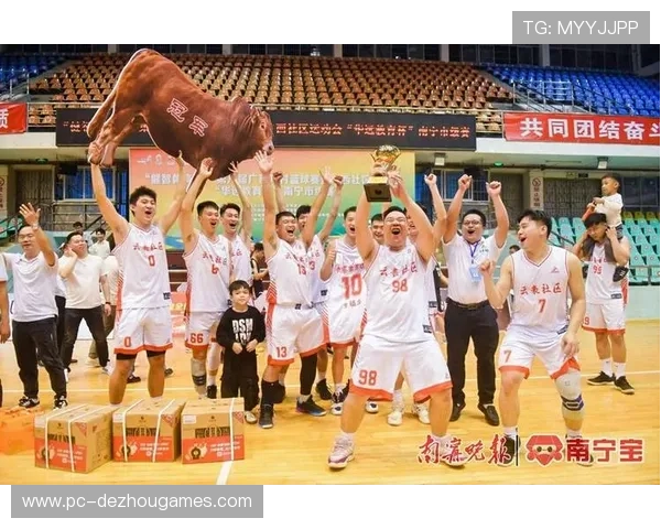 广西南宁龙舟公开赛单日吸引16.8万人次观赛